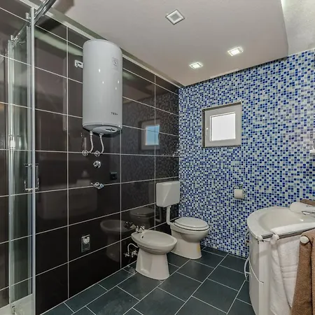 Family Blue Sky Ae1440 Apartman
