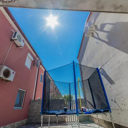 Family Blue Sky Ae1440 Apartman Vir