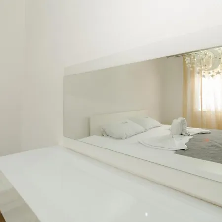 Family Blue Sky Ae1440 Apartman *